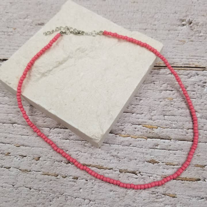 Treasure Wholesale – wholesale Pärlband/Pärlhalsband – Boho lager färgglada utsäde pärlor halsband8