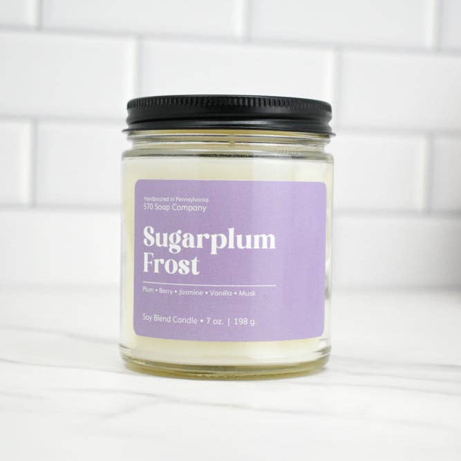 Sugarplum Frost - Ciruela, Baya y Jazmín con Vainilla - Vela de 7 oz de Mezcla de Soja para venta al por mayor de 570 Soap Company