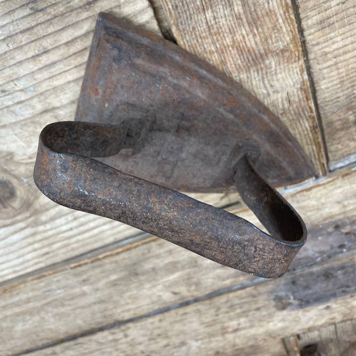 My Amigos Imports - Wholesale Decorative Tabletop Object - Antique Iron Press-Original-Vintage-Metal Iron-Plancha