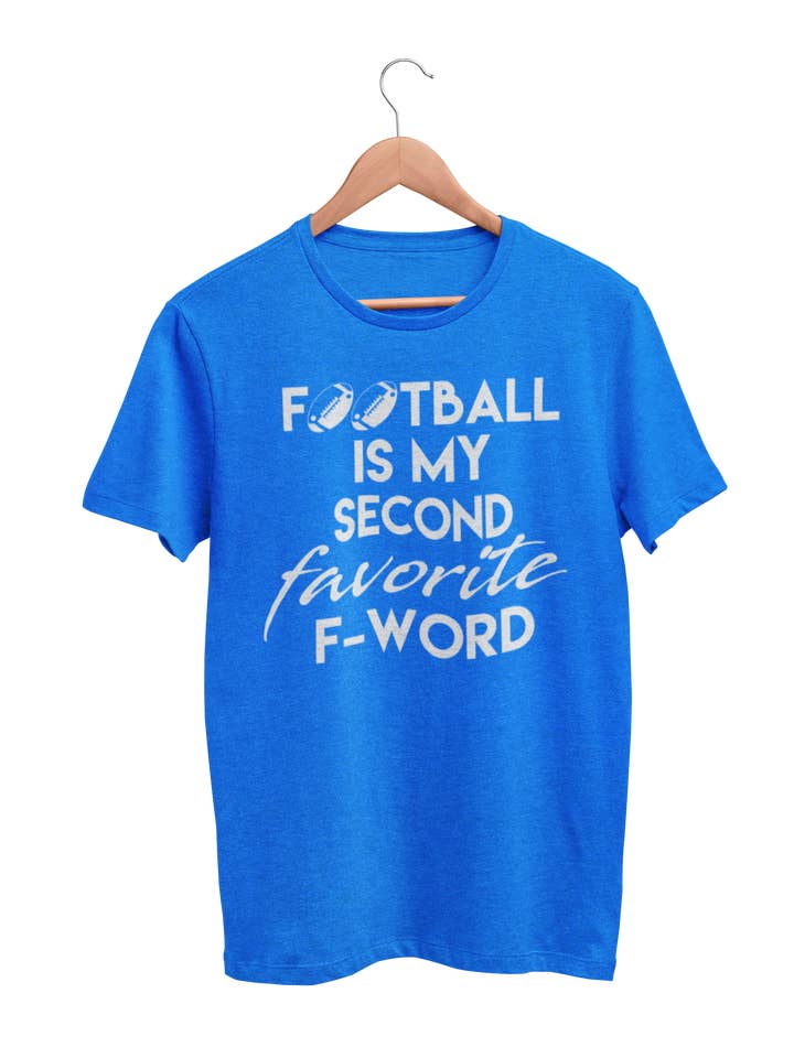 T-shirt unisexe « Football Second » pour la vente par WooHoo Apparel