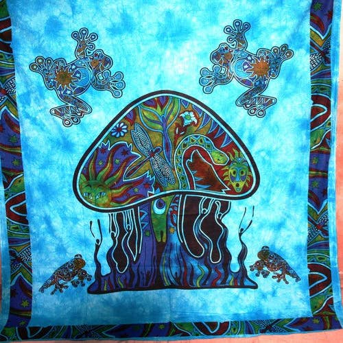 Arazzo in cotone da giardino con funghi di arte psichedelica blu per la vendita all'ingrosso da parte di Wild Lotus