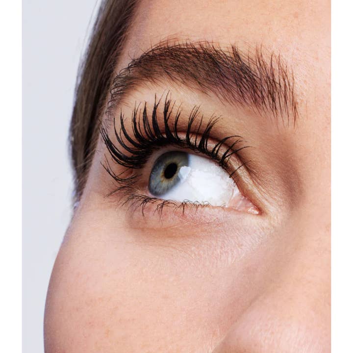 Black Babe Original Volumizing Mascara for wholesale on Faire8