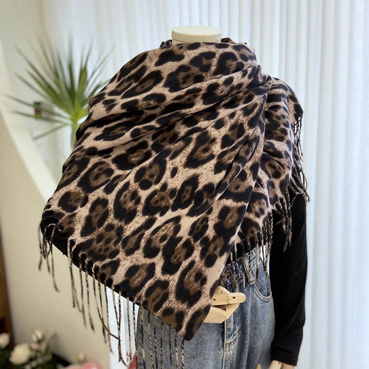 ACCITY - Wholesale Scarf - Women's - CLASSIC LEOPARD PRINT SCARF FOR AUTUMN AND WINTER_CWASC1452