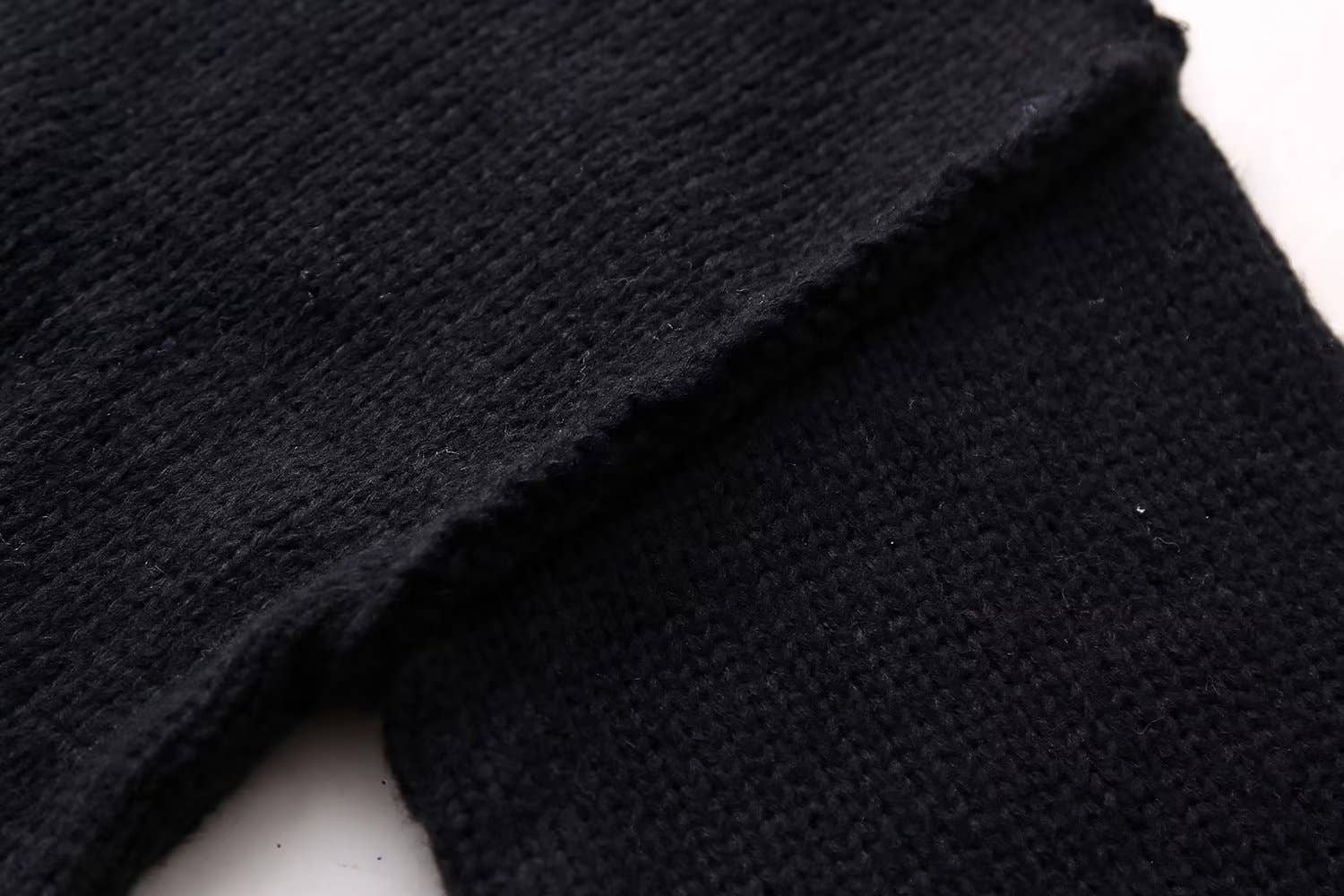 Lily Clothing - Wholesale Knit Sweater - Women's - Simple and thin round-neck knitted sweater7