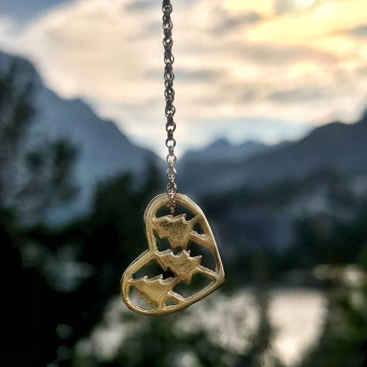 Tiny Tree kärlek hänge för wholesale av Krista Tranquilla Studio