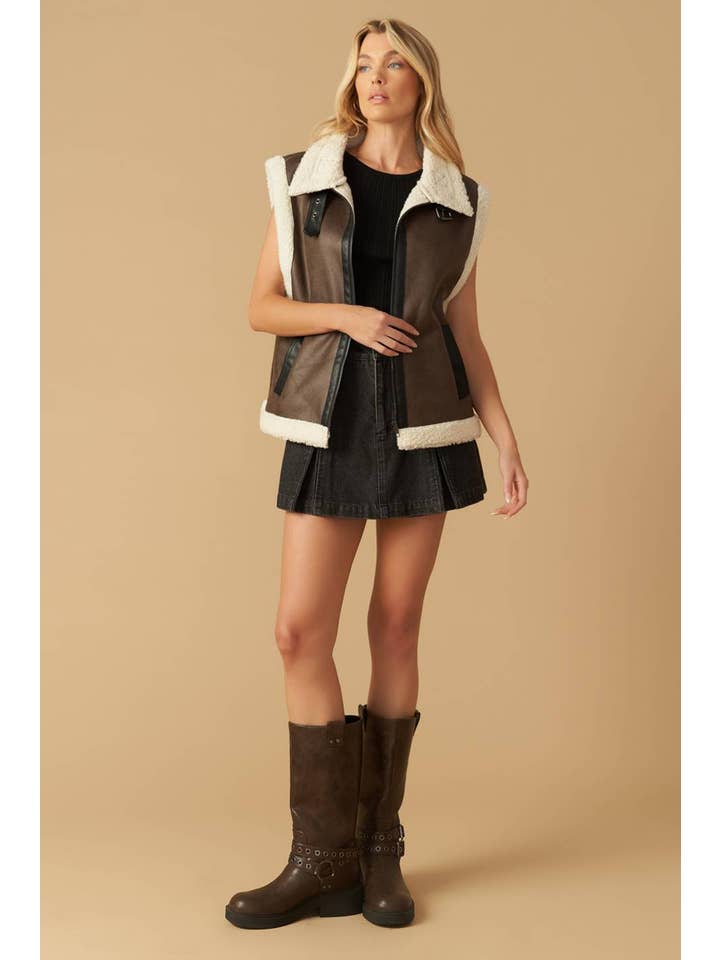 Brown A faux leather/sherpa vest - IJ10242 for wholesale on Faire1