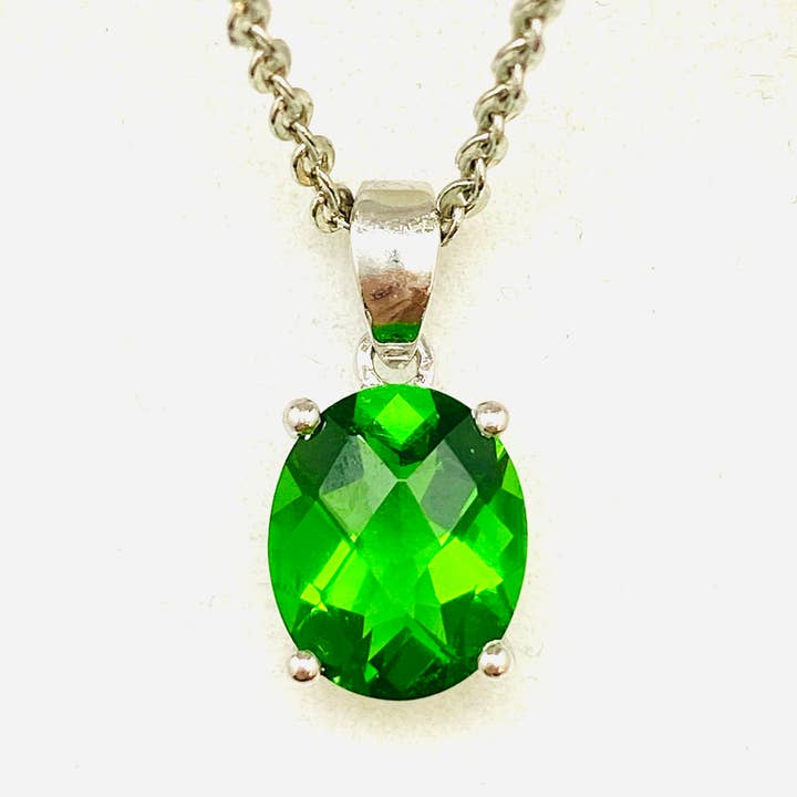 Colgante Clásico de Helenita Ovalada de Plata del Monte Santa Helena para venta al por mayor de Twan Kee Jewelry