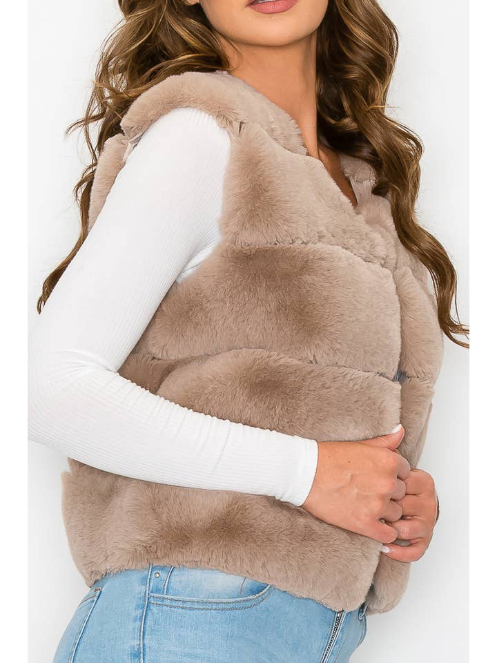 French Kiss - Wholesale Outerwear Vest - Women's - #J1317 Faux Fur Vest6