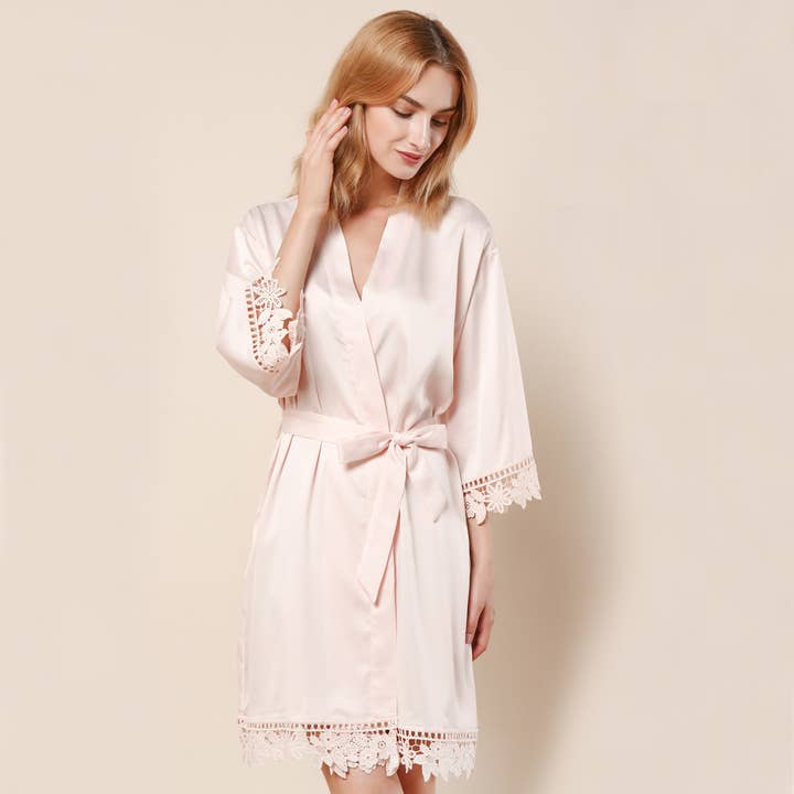 Mackleys - Wholesale Robe - Women's - PREORDER Satin Floral Lace Robe2
