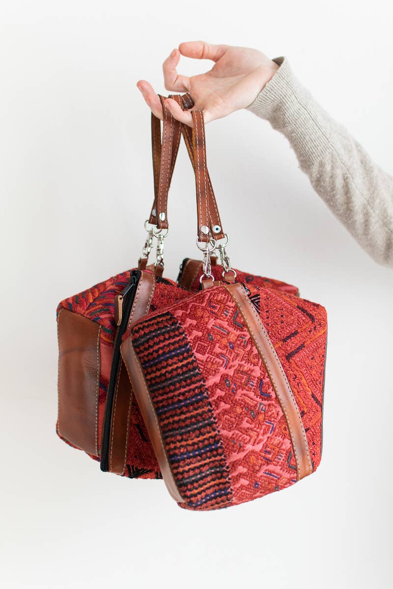 Red SALE - Woven Wristlet Crossbody Purse for wholesale on Faire5