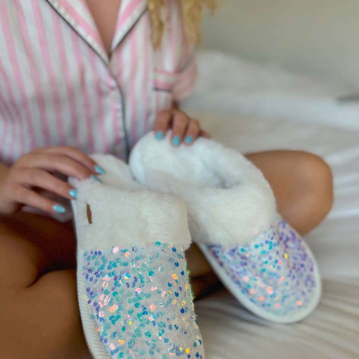 C.C Beanie - Wholesale Slippers - Women's - Sequin Faux Fur C.C Slippers SPE0012