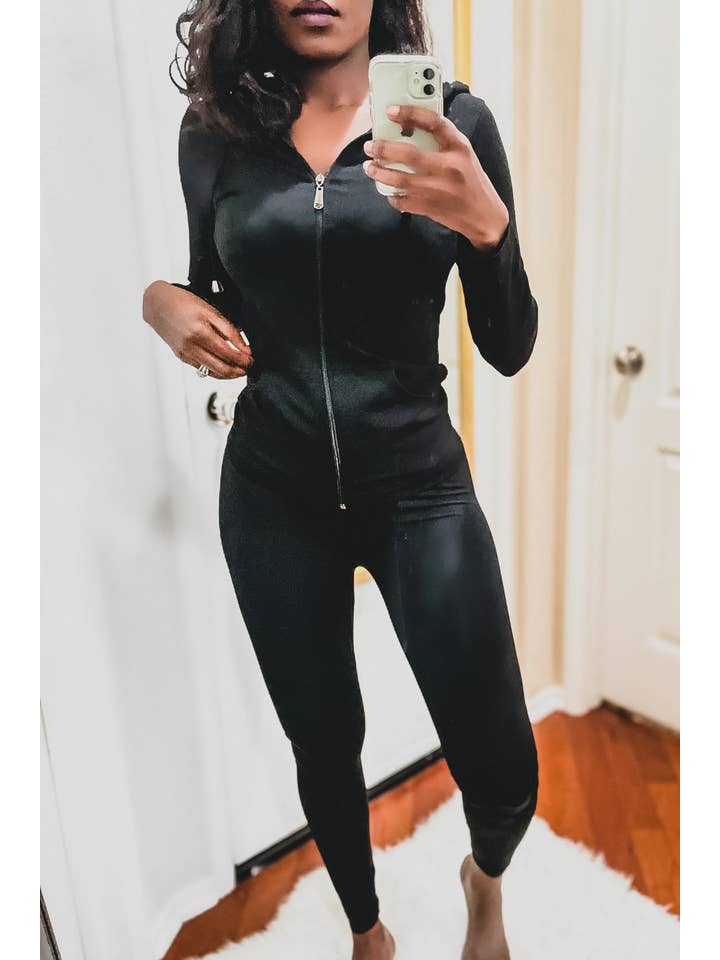 SurelyMine – Großhandel Loungewear-Set – Damen – Sportliches Loungeset7