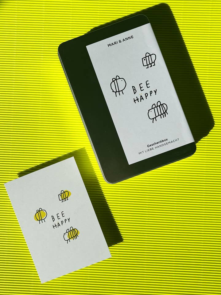 Gift Box — UNiSEX GIFT BOX "Bee Häppy" for wholesale by MARI&ANNE