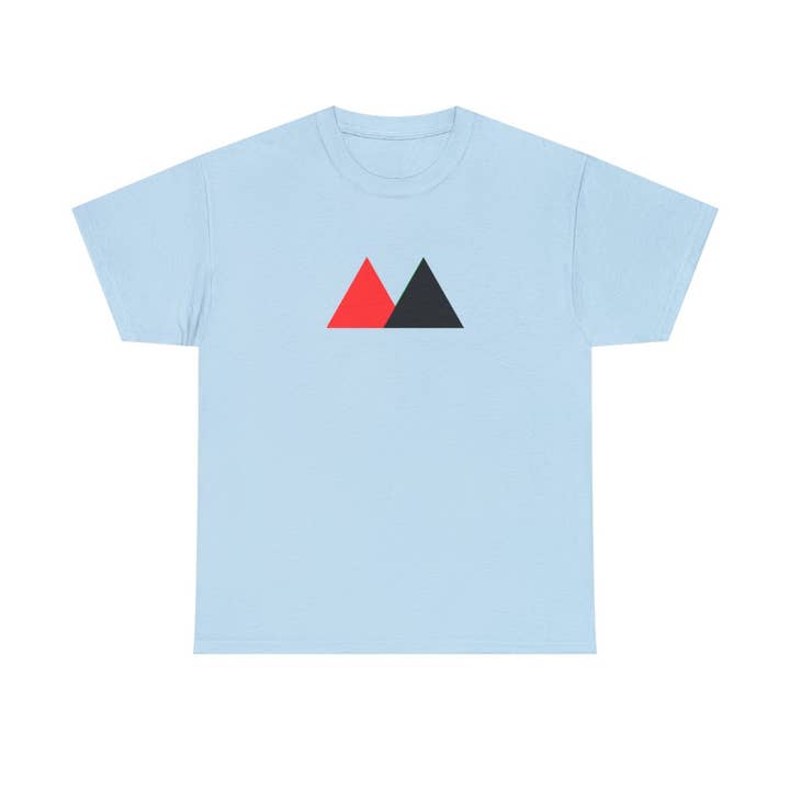 T-shirt rouge et noir à double triangle 100 % coton pour la vente par COUTUIQ