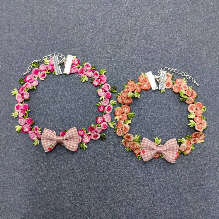 Mio Queena – wholesale Halsband - Katt och hund – Rutig rosett stickat katt- och hundhusdjurskrage