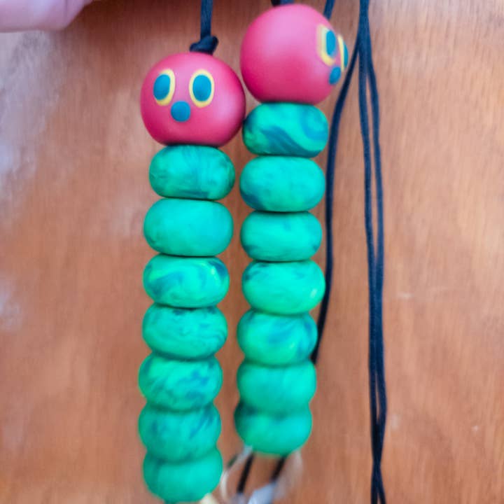 Knotty4Klay – Großhandel Schlüsselband – Damen – Hungry Caterpillar Schlüsselband | Schlüsselband für Lehrer |3