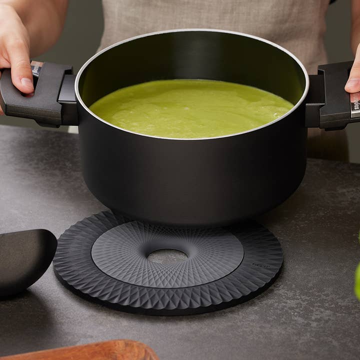 Trivet Circo, 2 Pcs. for wholesale by Gefu GmbH