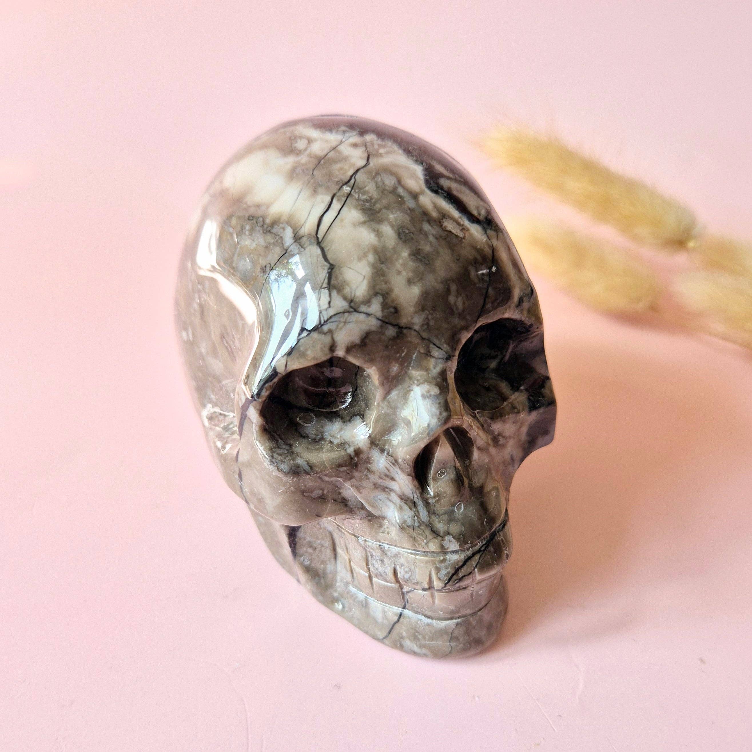 Moonlight Gemstones - Wholesale Spiritual Stone/Crystal - XL Gemstone Druzy Skull UV-reactive Volcano Agate Skull – #3 484 grams7