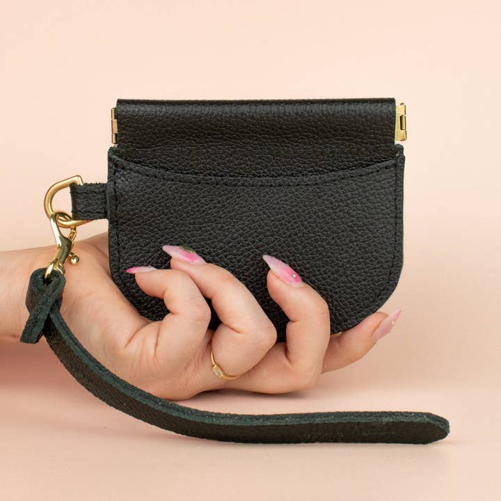 Chic Leather Card Wallet, Minimalist Cardholder in Black for wholesale by Cold Gold