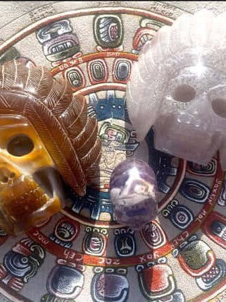 Pierre d'agate crâne indien sculptée - Symbole de la connaissance - Décoration unique - Méditation - Collection - 6” (15cm) for wholesale by OllinMexica