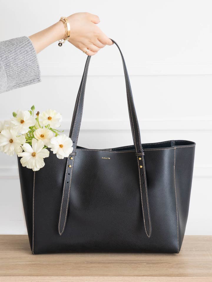 Eliana Tote - Leather for wholesale by AALLYN