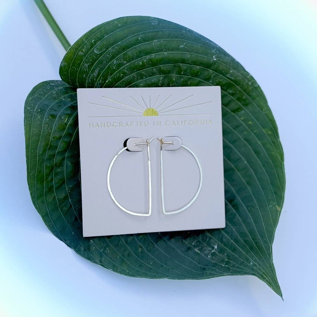 Mind's Eye Design - Wholesale Oorringen - Kleine hoepels met halve cirkel1