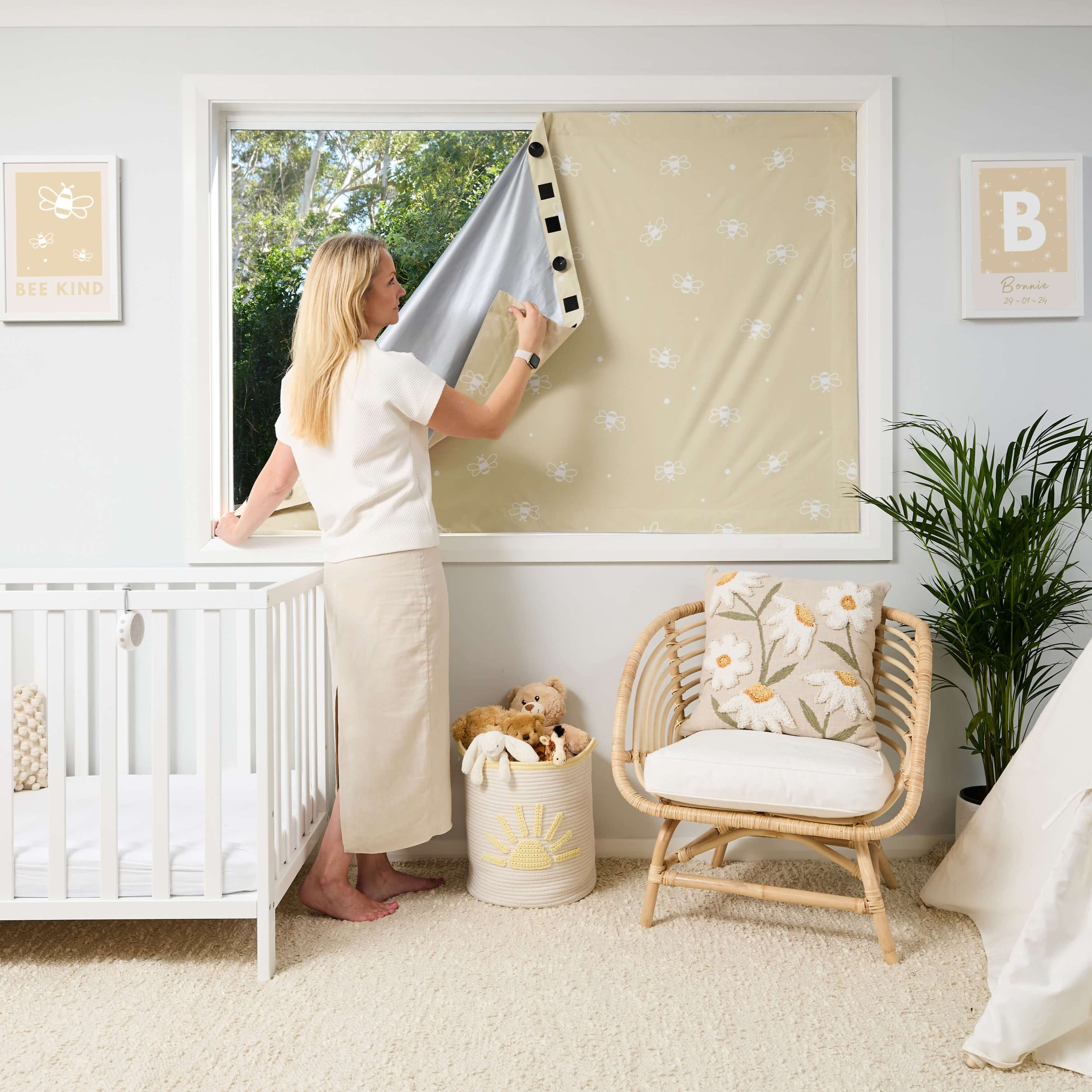 Porta Fox - Wholesale Curtain - Portable Blackout Blind - Bumble Bee2