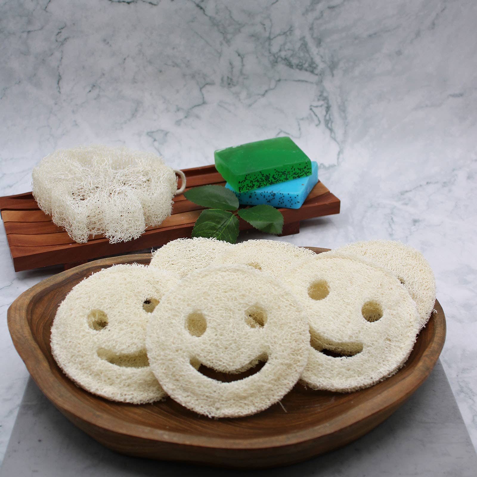 AWGifts Europe - Vente Luffa - Smiley en forme de luffa entier1