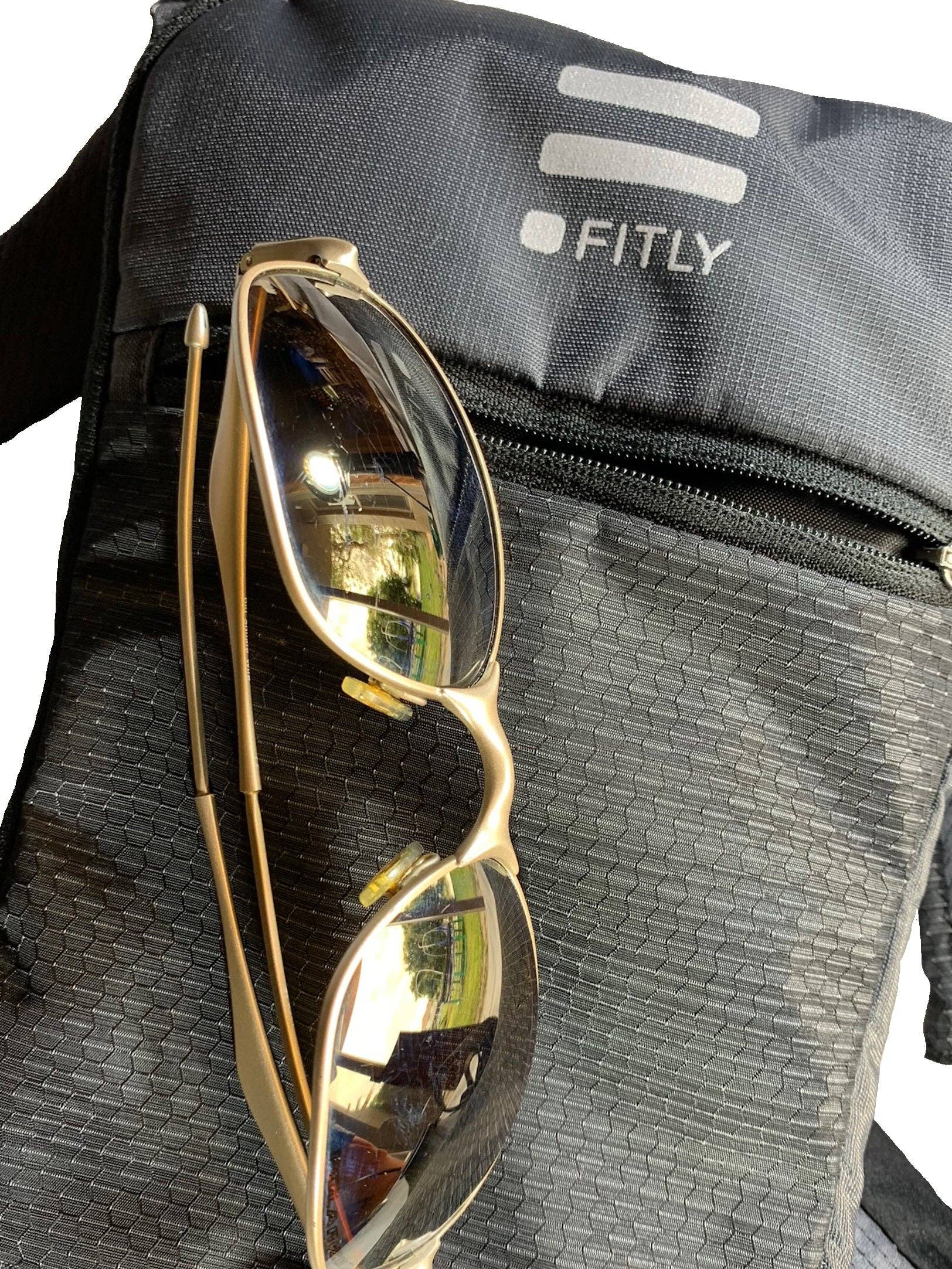 FITLY - Wholesale Sporting Accessories - FITLY Sub90 - Hydro Running Pack - Emerald Blue2