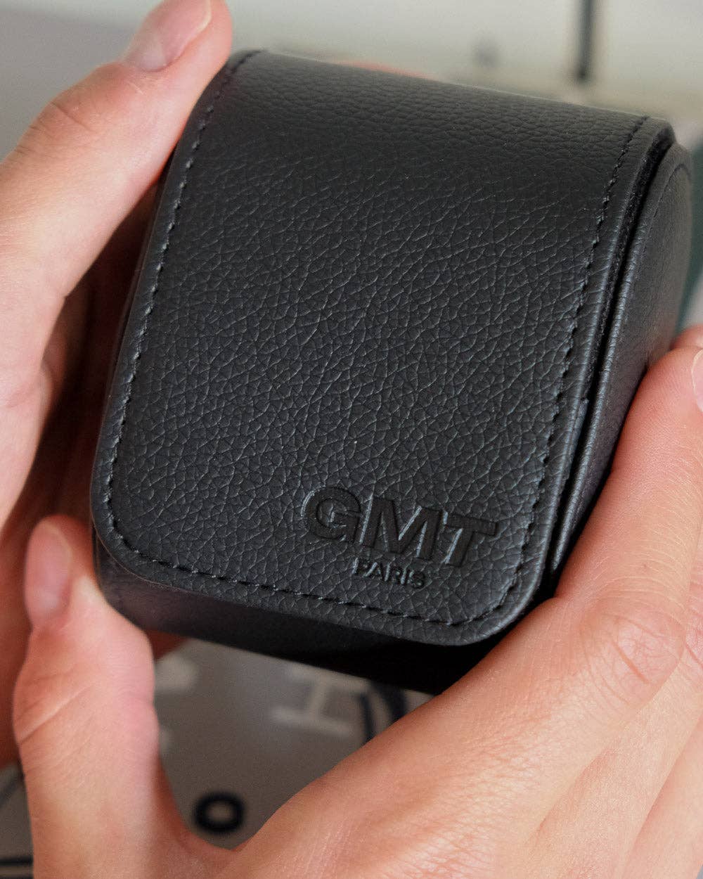 Maison Scarlett - Wholesale Jewelry Box/Organizer - James 1-slot PU leather watch box3