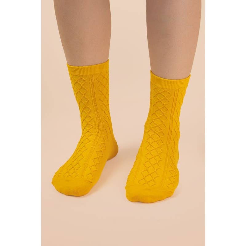IVE - Wholesale Socks - Women's - Solid Argyle Crew Socks0
