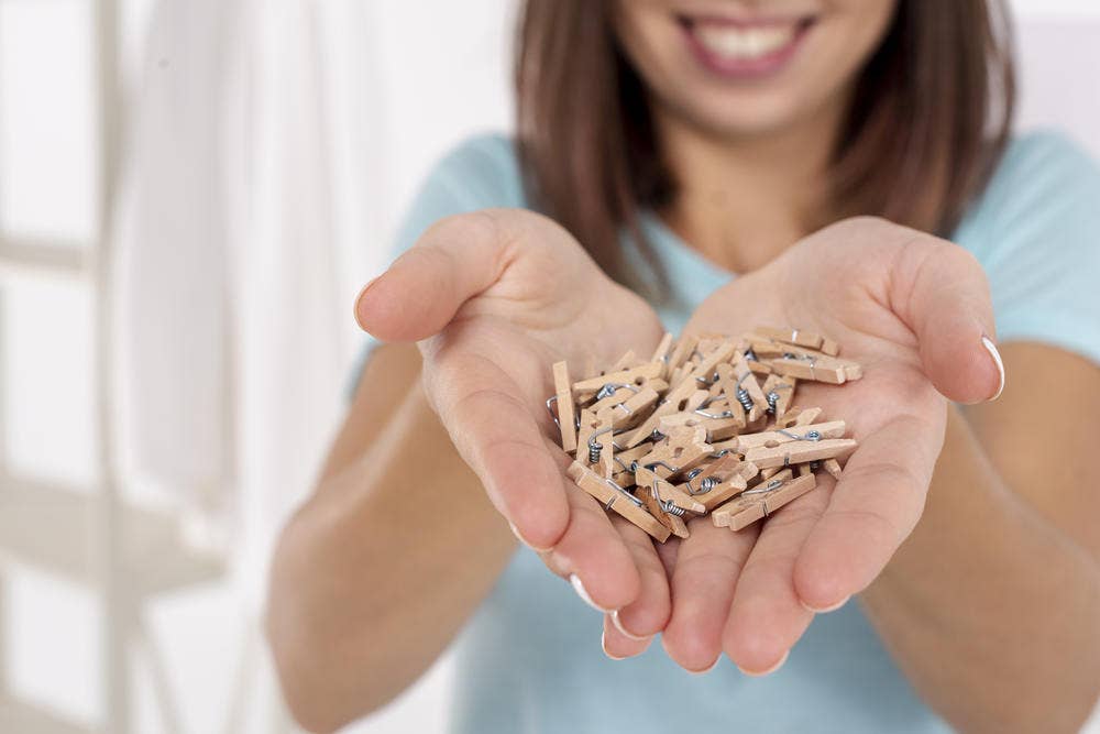 Factory Direct Craft - Vente Pinces à linge - Mini pinces à linge en bois 2,5 cm (1 sachet de 50)4