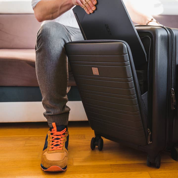 James Hawk - Vente Valises - Valise cabine en polycarbonate avec poche frontale pour ordinateur portable et tablette24