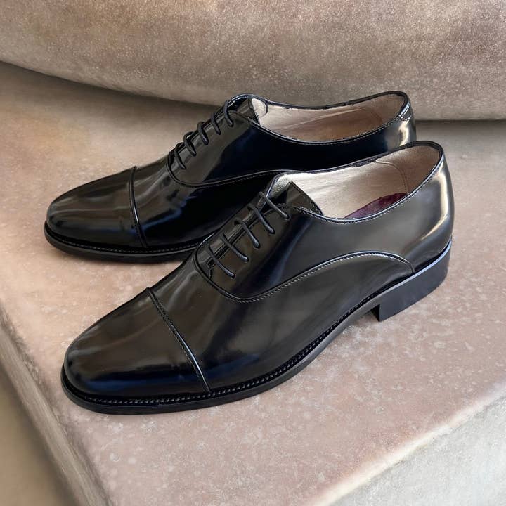 Black brushed-off leather Oxford shoes for wholesale by Otisopse
