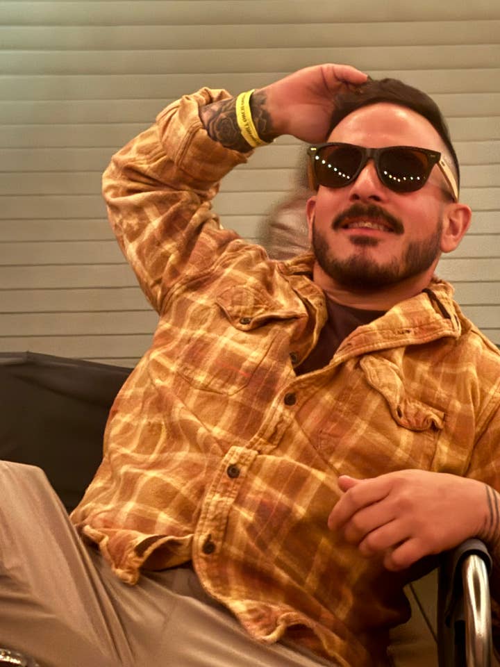 Slightly Distressed - Wholesale Button Down Shirt - Women's - Slightly Distressed Flannels 14