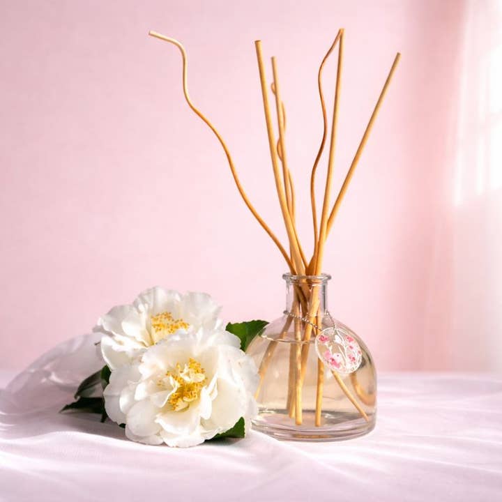 HOPE Reed Diffuser | 190ml | Camellia & Pink Lotus for wholesale by Lys Coccinelle Fragrances