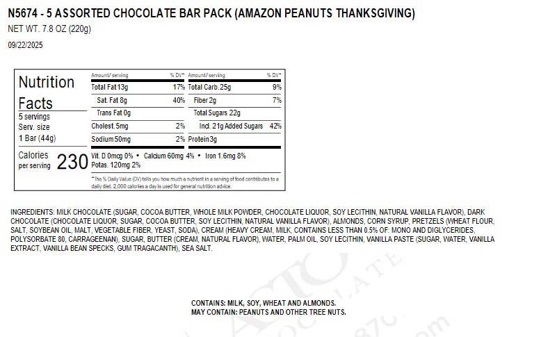 Astor Chocolate Corp. - Wholesale Chocolate Bar - Peanuts® Camp Snoopy Assorted 5 Bar Pack2
