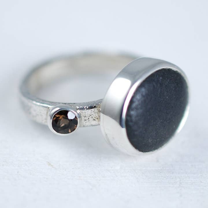 Silver ring with natural black stone and smoky quartz for wholesale by Ami jewel