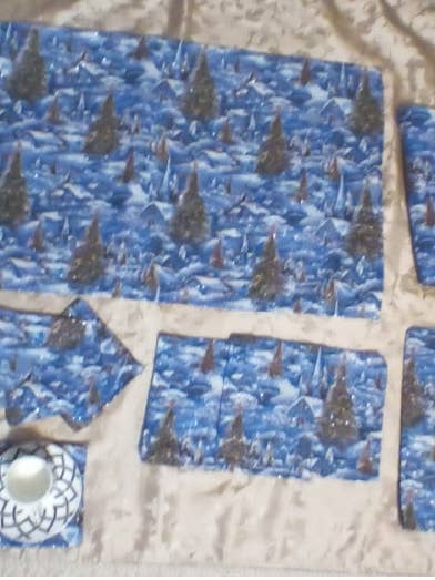 Conjunto de Cobertura de Mesa Vila de Inverno, Bela Decoração LXC2 @ por atacado de BLUE RIBBON ORNAMENTS