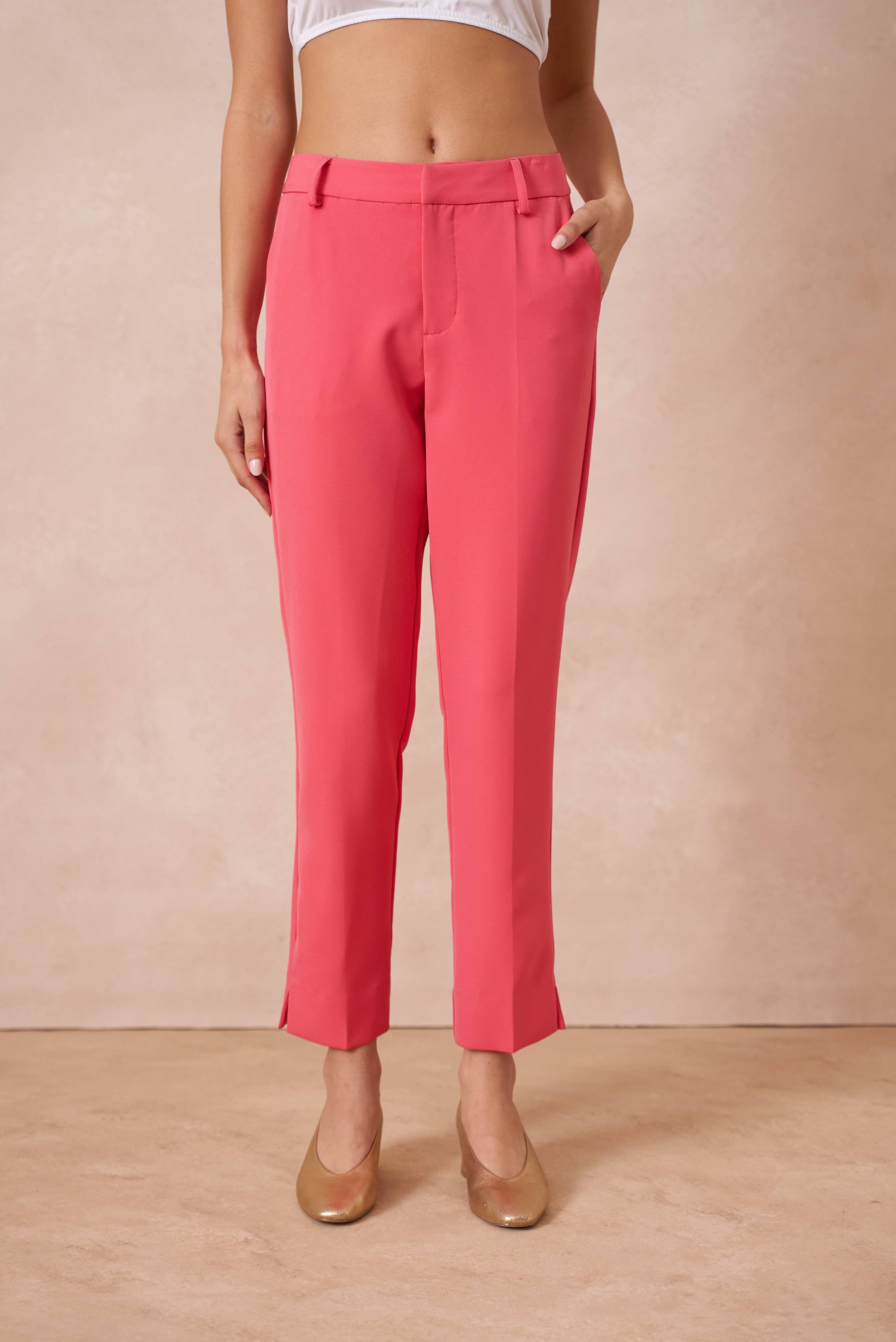 Attentif Paris – wholesale Pants – Women's – [Timeless] High-waisted cigarette pants69