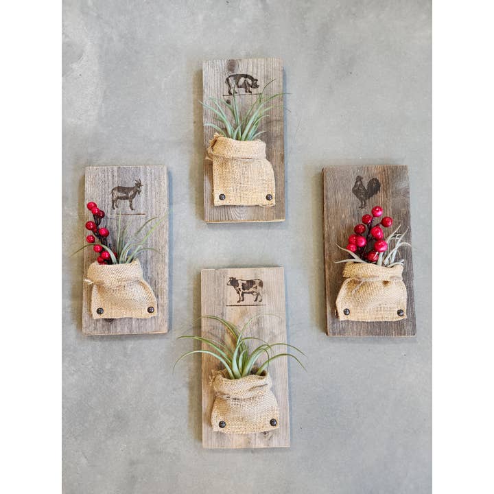 Love Reclaimed – wholesale Wall planter – Burlap & Wood Farm Animal Wall Planter (Air Plants Included)