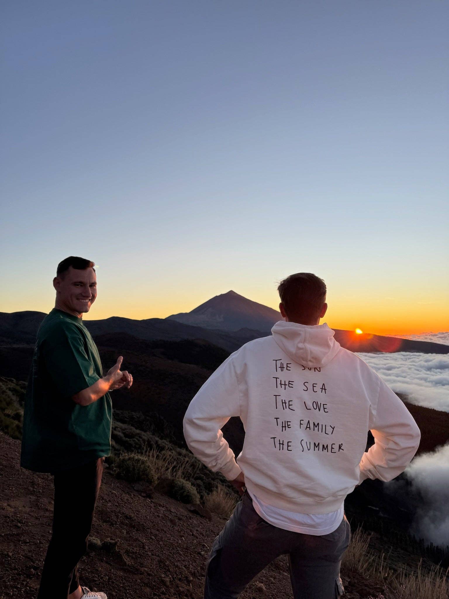 CIRCU - Wholesale Hoodie - Women's - SAND SWEATSHIRT1