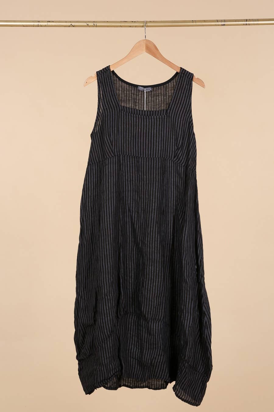 la maison des fibres naturelles - Wholesale Dress - Women's - Sleeveless striped dress 6223stripe 100%LINEN23