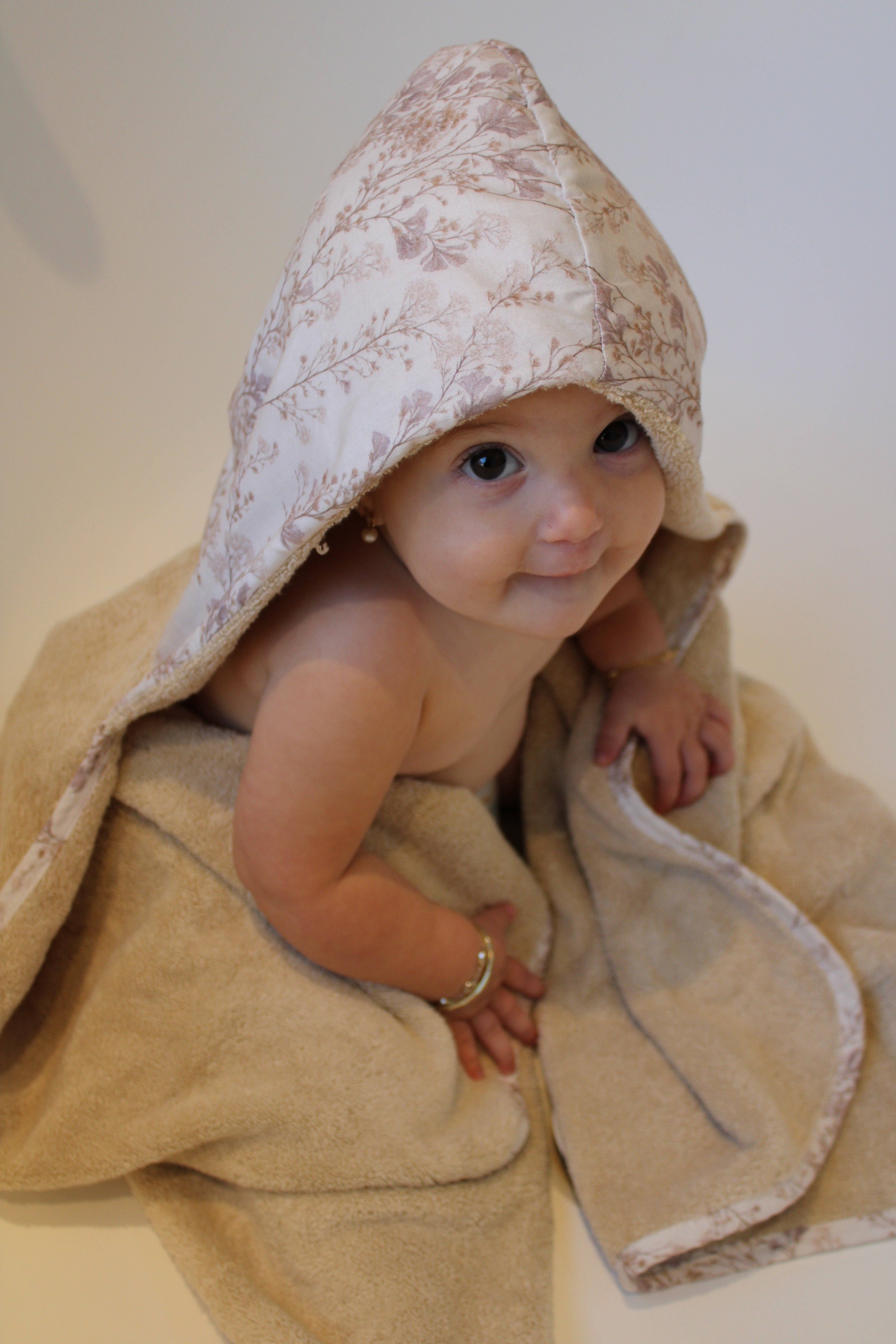 Little Threads - Wholesale Hooded Towel - Kids & Baby - Delicate Neutral Branches Bath Towel4