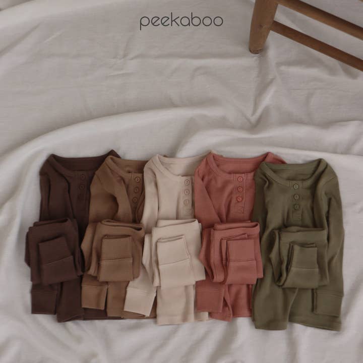 Pyjama unisexe en coton côtelé de couleur unie pour enfants en bas âge FW pour la vente par peekaboo
