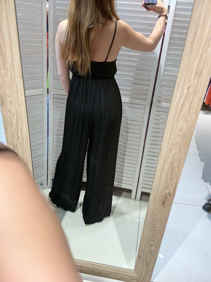 VICTORIA&ISAAC - Wholesale Jumpsuit - Women's - Fluid strappy jumpsuit - A0312