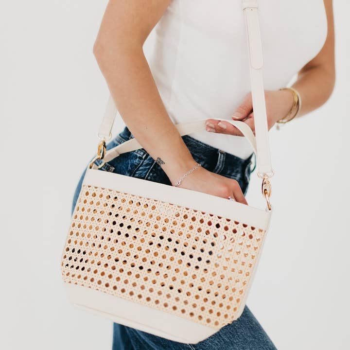 Pretty Simple - Wholesale Shoulder Bag - Women's - Bryce Woven Bucket Bag