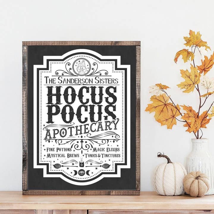 Apothicaire Hocus Pocus pour la vente par Lettered & Lined