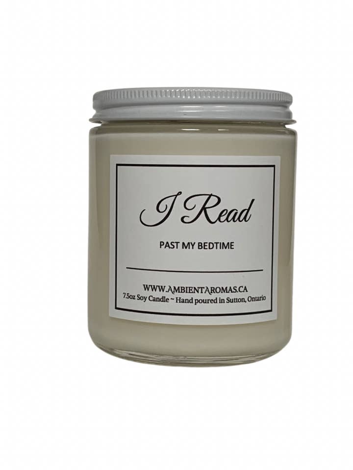 J'ai lu - Passé l'heure du coucher. Bougie de soja pour la vente par Ambient Aromas