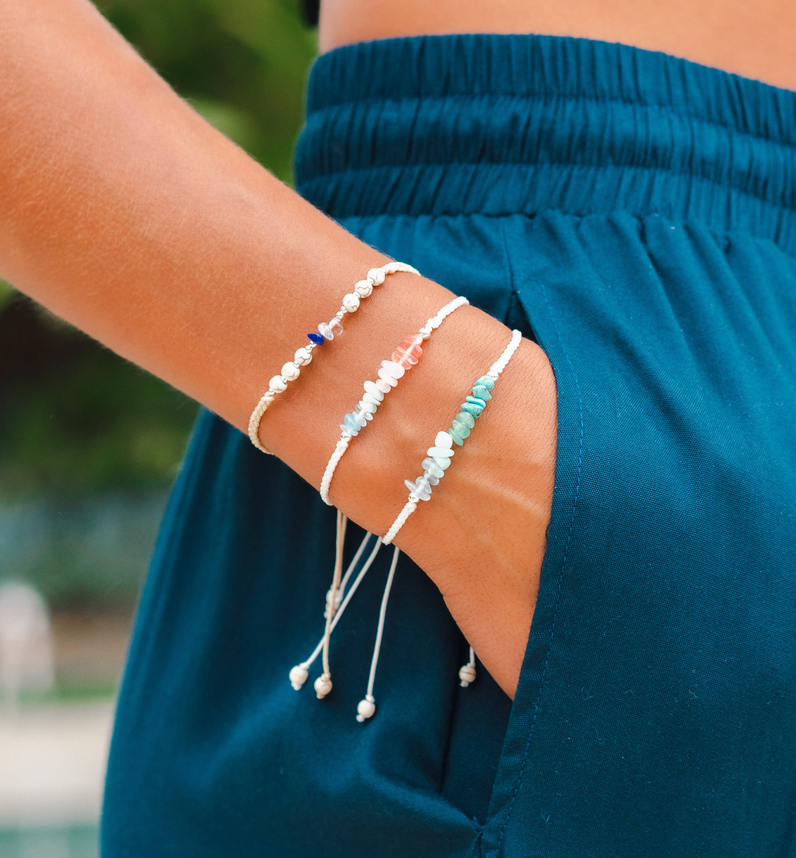 Lotus and Luna - Vendita all'ingrosso Parure di gioielli - Braccialetti Intrecciati con Pietre (Confezione da 10)3